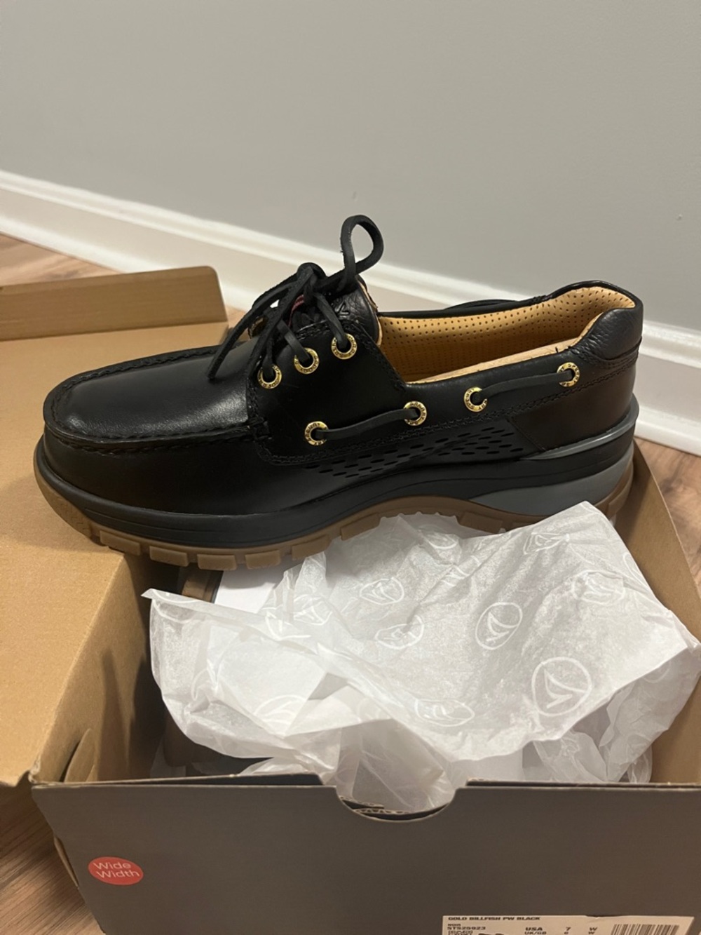 Sperry Men's Black Leather Boat Shoe with Gold Eyelets
